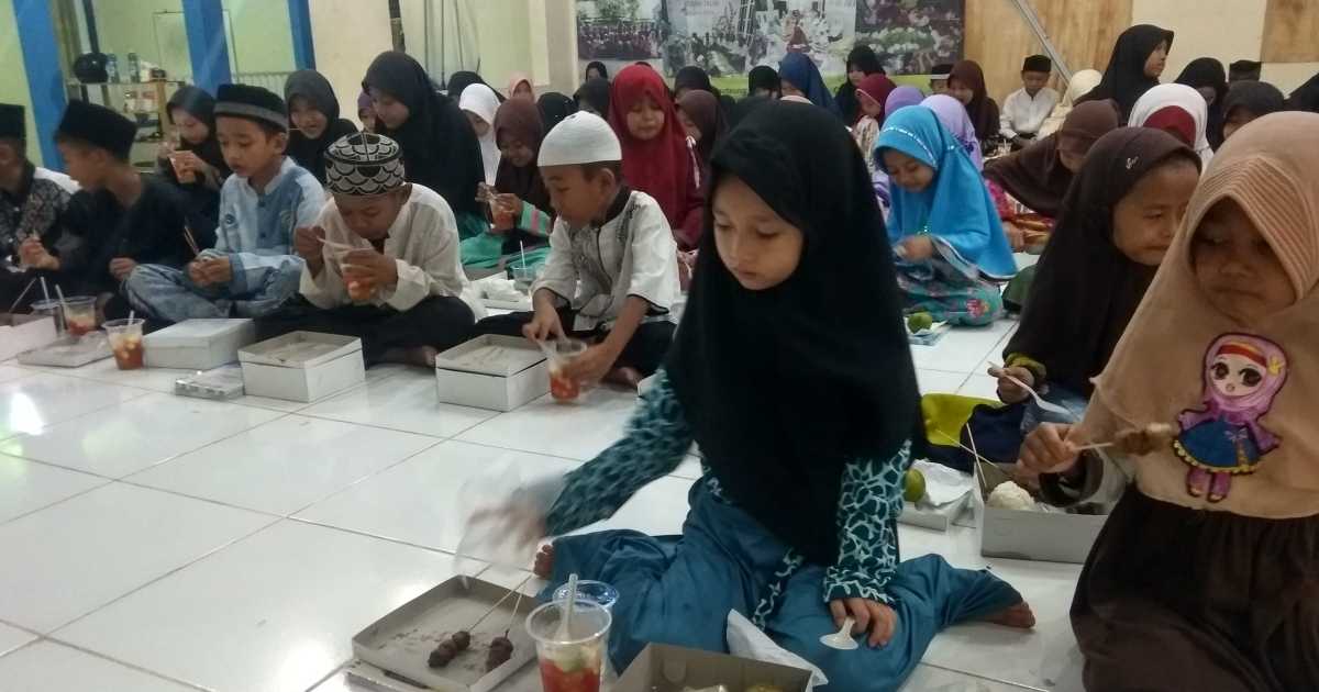 Program Masyarakat, kunjungan para inovator ke rumah talim Ciseeng Bogor